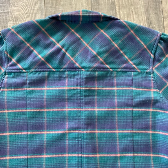 Burton Blitz Dry Ride Flannel Shirt
Snap
Women’s MEDIUM
Green Purple - Picture 11 of 11